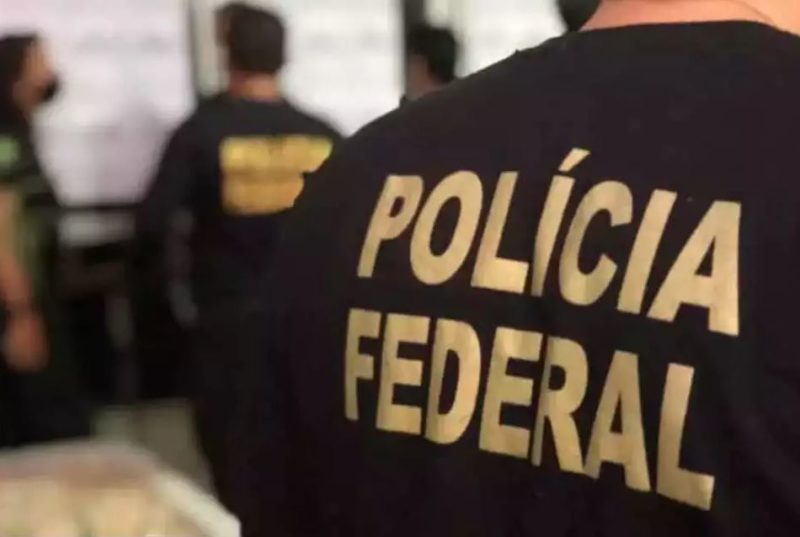 Homem é preso ao publicar na internet materiais de nazismo, armas e terrorismo em MG